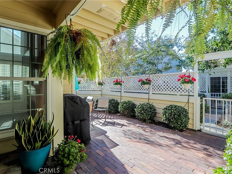 431 Cranston Ct #101 — Photo 24