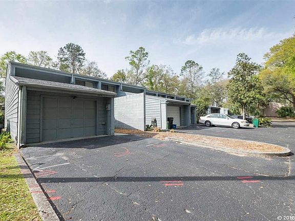 2nd image of 3016 NW 28th Cir