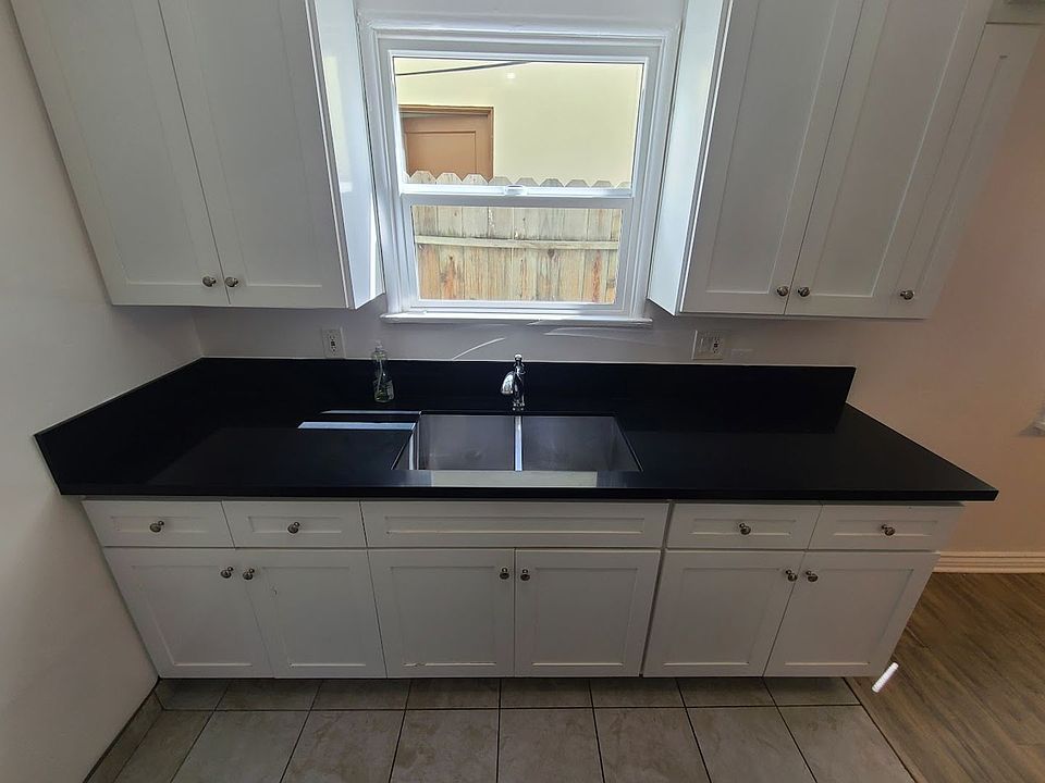 lav01 85 16th St Hermosa Beach CA Zillow