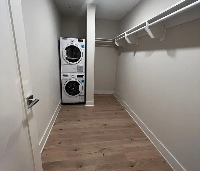 1211 Van St SE #302 — Photo 23