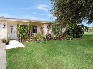 1043 Rose Arbor Dr, Sebastian, FL 32958