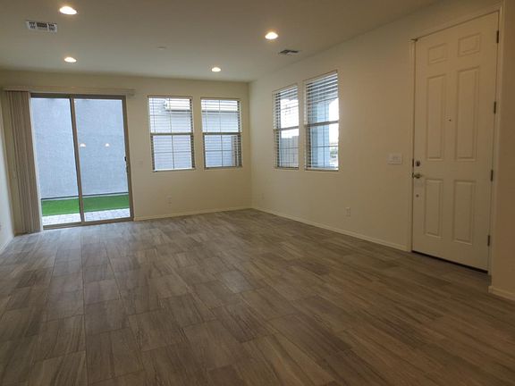 5th image of 143 N 56th Pl