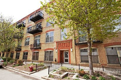 2nd image of 1740 N Maplewood Ave #P-13