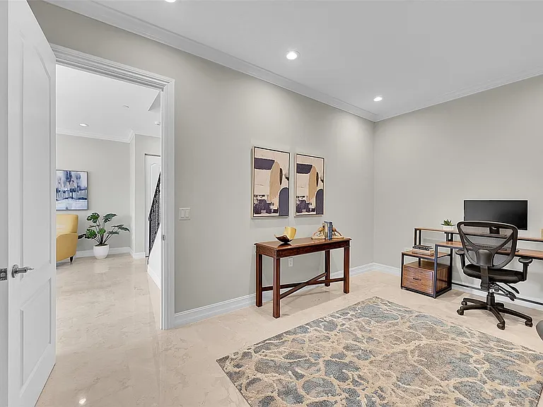 2254 SE 7th St — Photo 31