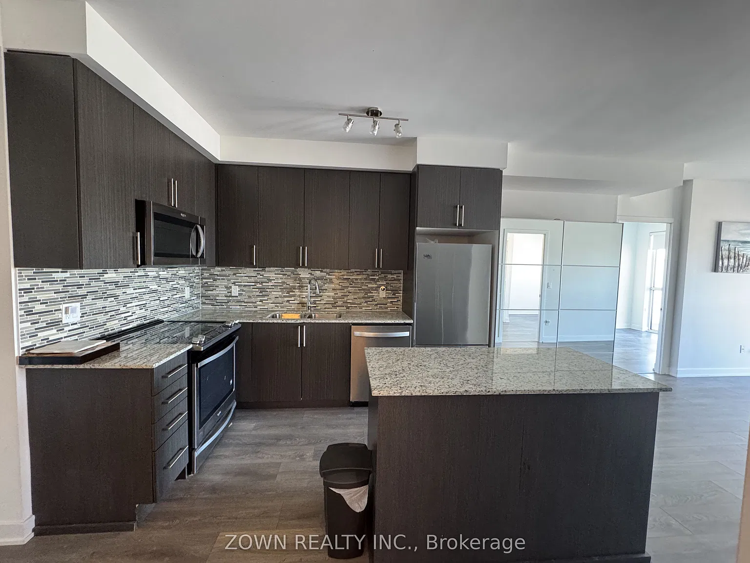 3 bed, $3,250 — Photo 3