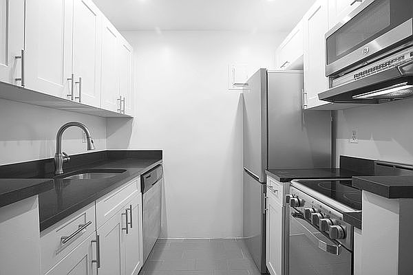 1st image of 24 5th Ave APT 321