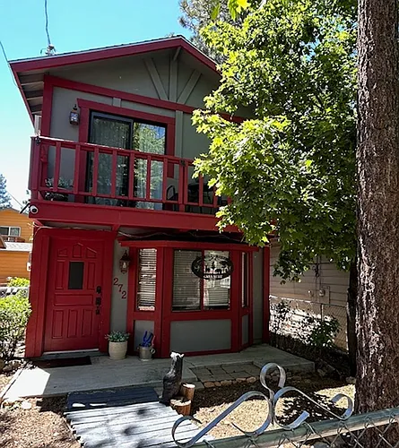 272 Imperial Ave Photo 1