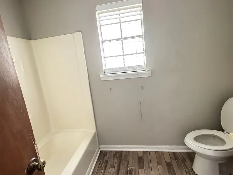 4914 Wolverton Dr — Photo 8