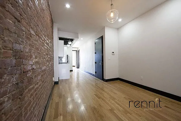 Rented by Rennit Inc. | media 27