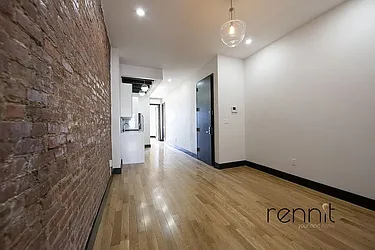 Rented by Rennit Inc.