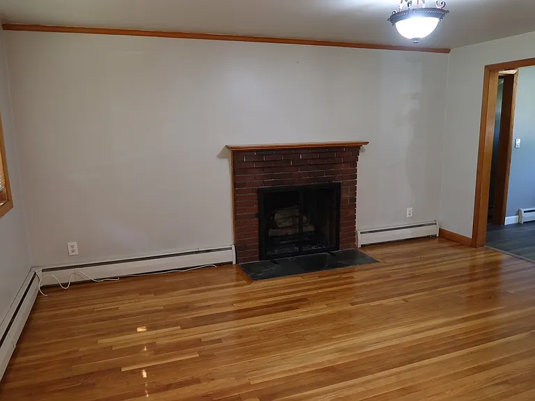 4 Thurston St — Photo 4
