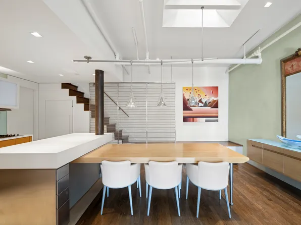 117 West 17th Street image 7 of 13