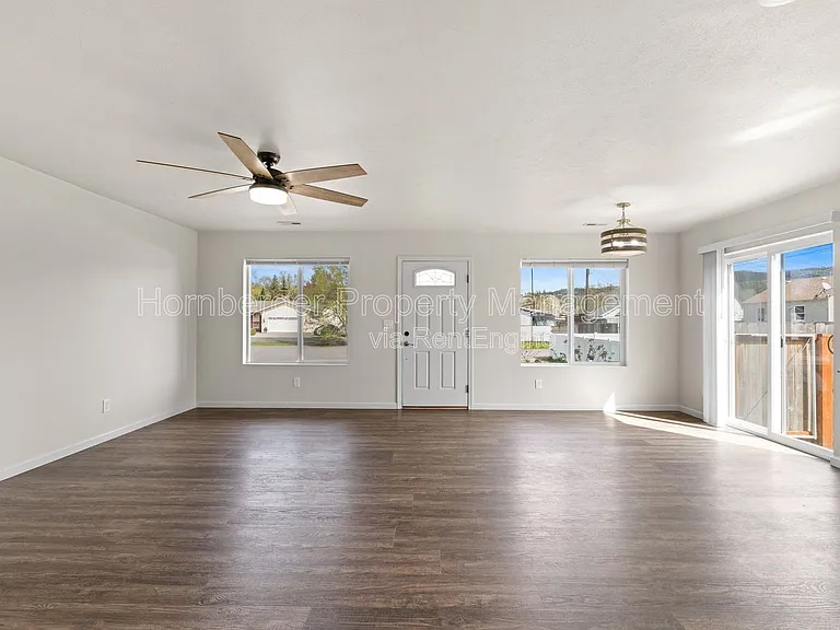 14420 E Heroy Ln — Photo 6