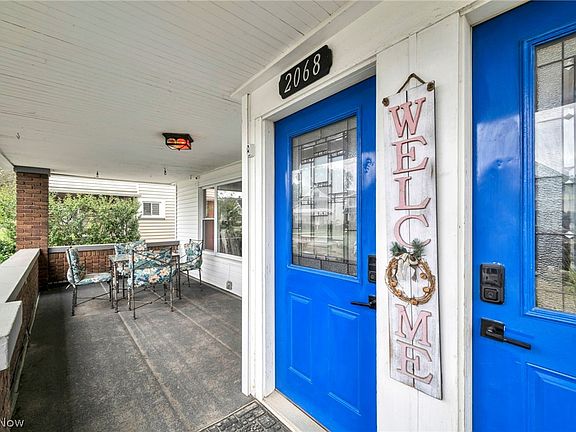 3rd image of 2066 Bunts Rd