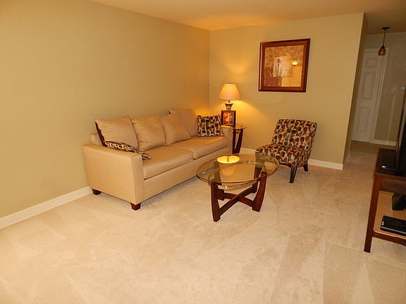 3rd image of 3021 Hawthorne St