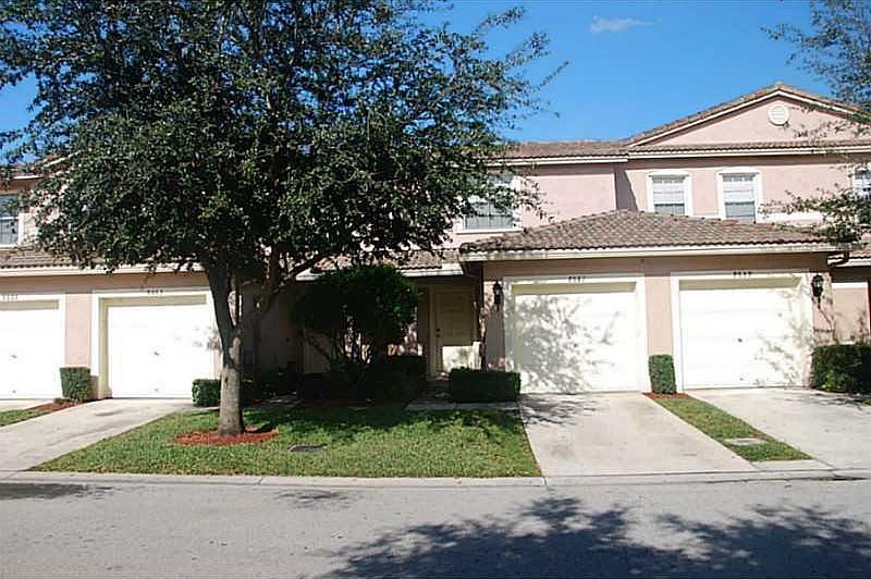 1st image of 8661 N Southgate Shores Cir