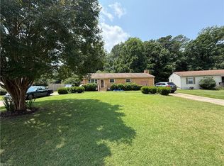 107 Carver Pl, Yorktown, VA 23692