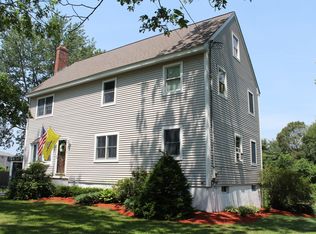 18 Floyd St, Billerica, MA 01821