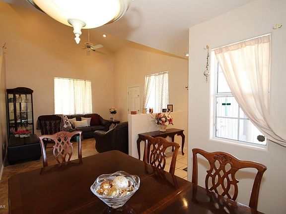 4th image of 2520 W Camino Del Medrano