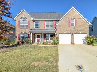 7671 Natalie Commons Dr, Denver, NC 28037