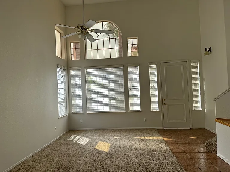 150 Lake Dr — Photo 4