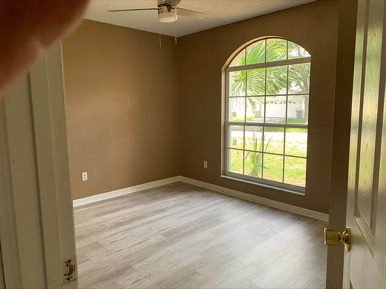 7817 Laurel Oak Ln — Photo 11