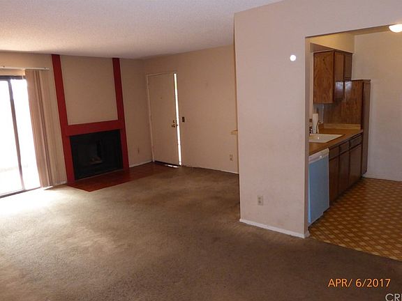 5th image of 8221 Langdon Ave Unit 105