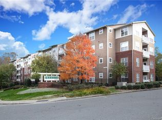 1000 Woodlawn Rd #112, Charlotte, NC 28209