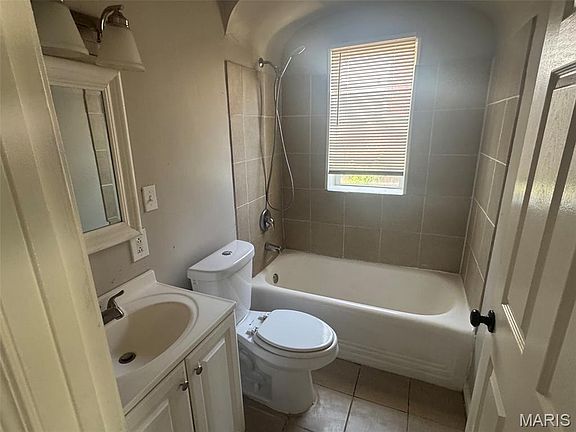 4th image of 6128 Otto Ave