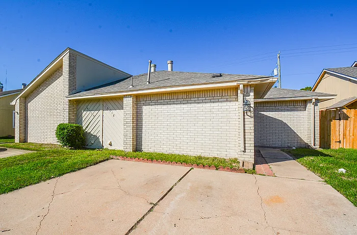 16518 Monte Carlo Ln — Photo 4
