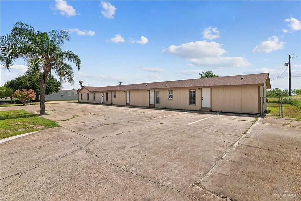 2 bed, 1.0 bath, 444 sqft, $750 — Photo 3