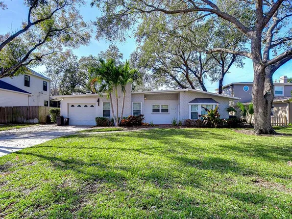 3621 S Belcher Dr, Tampa, FL 33629