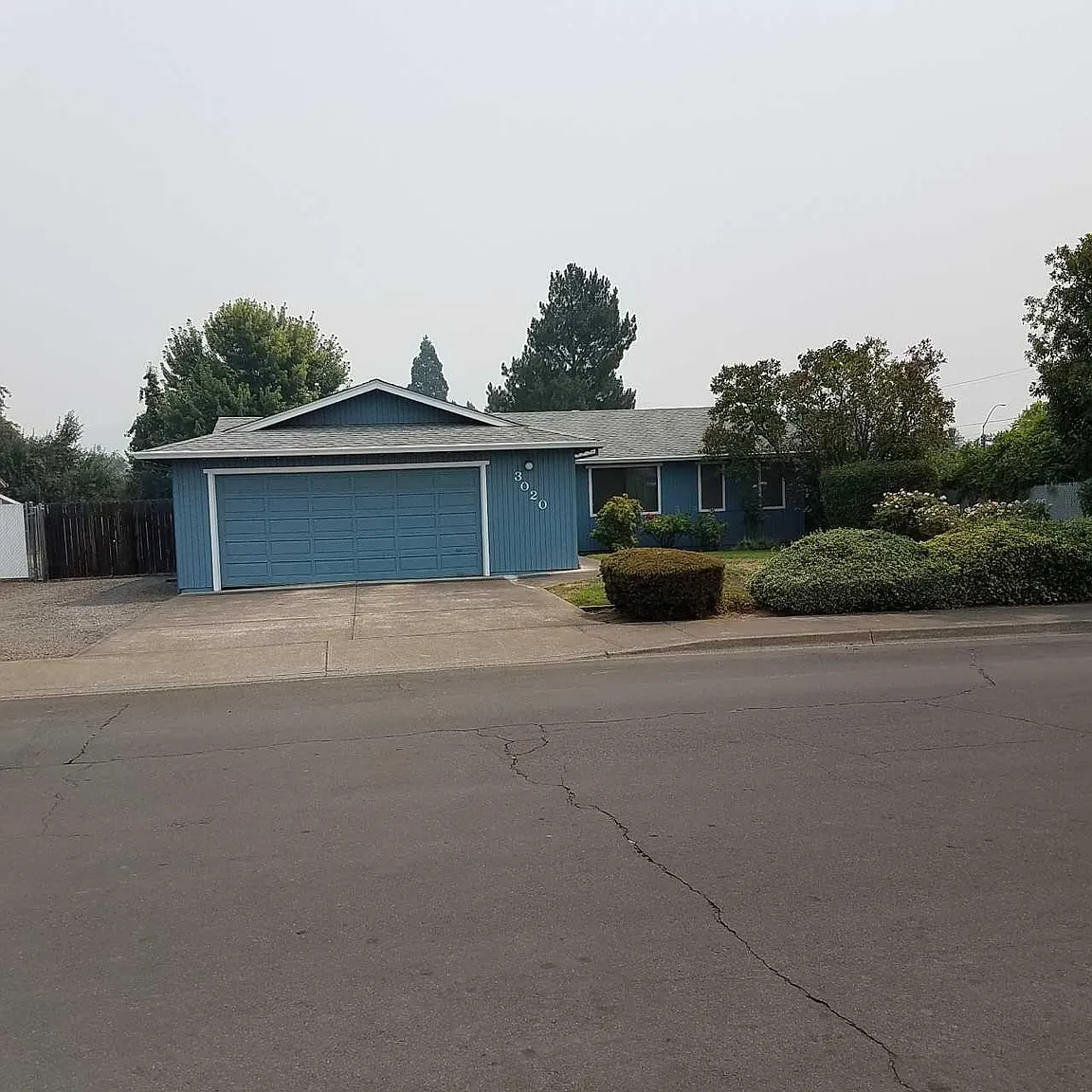 3020 Blackthorn Dr photo 1