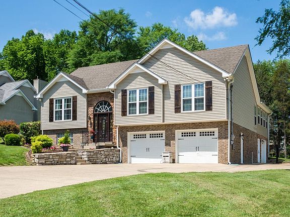 4th image of 709 Cromwell Ct