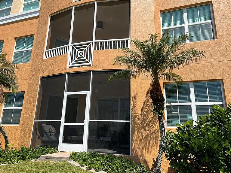 2060 Matecumbe Key Rd #2105 — Photo 23