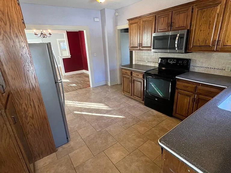 3950 E Central Ave — Photo 8