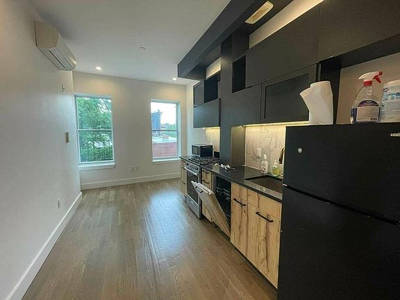 2nd image of 1054 Dean St #3R