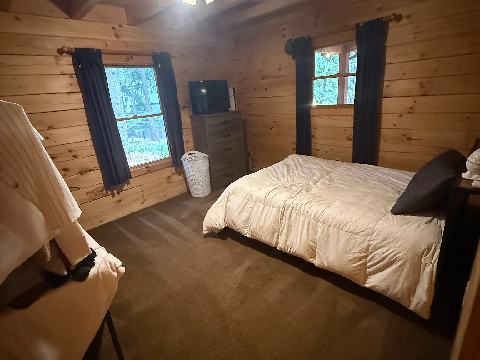 5 bed, 3000 sqft, $3,800 — Photo 3