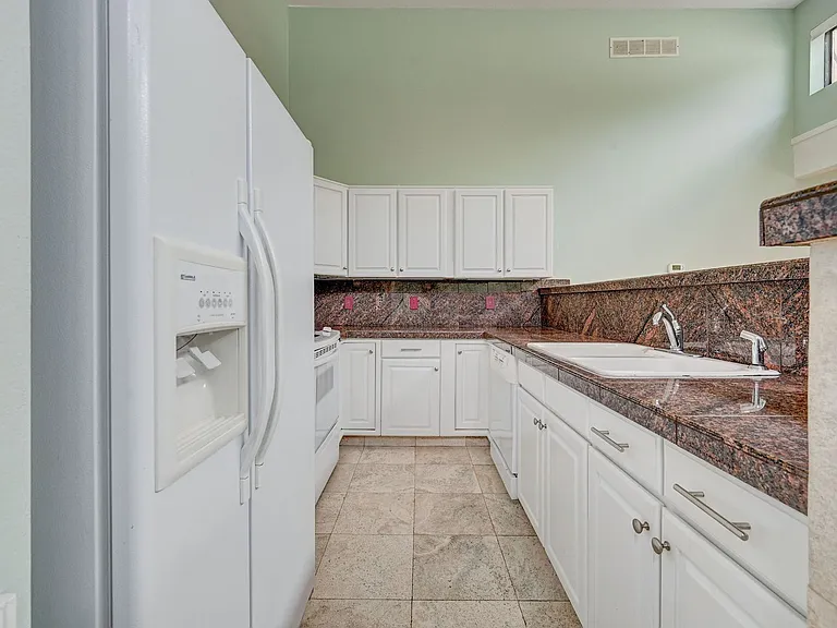 812 Walnut St #E — Photo 2
