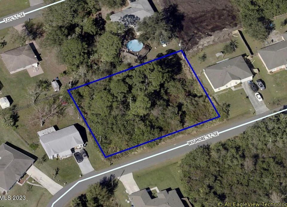 1st image of 1385 Wigmore St SE