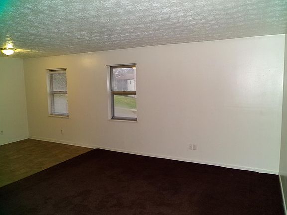 3rd image of 198 Centennial Dr APT 3