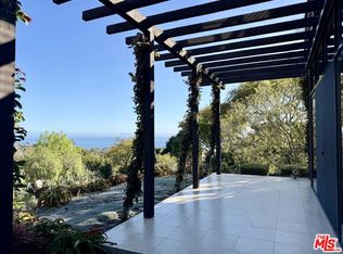 401 Nicholas Ln, Santa Barbara, CA 93108