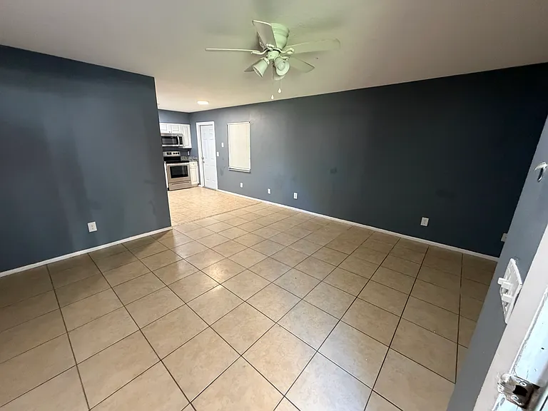 2300 W Cannon Ter NW #D — Photo 5