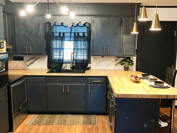 4th image of 938 West Ave