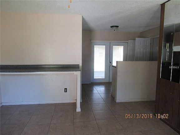 5th image of 924 Valleydale Ave