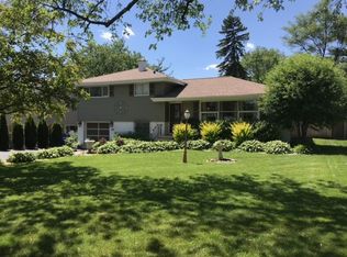 218 S Beverly St, Wheaton, IL 60187