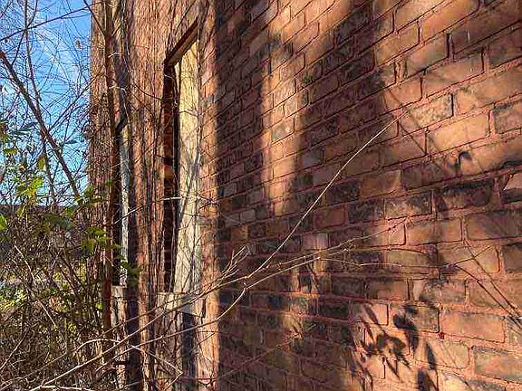 2729 Clairmount