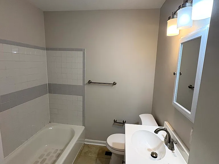 1706 Ashmoor Ln — Photo 28