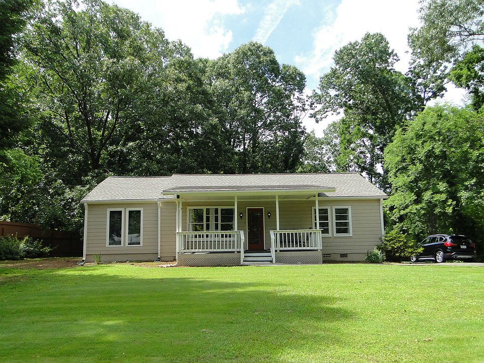 1st image of 704 Sylvan Dr