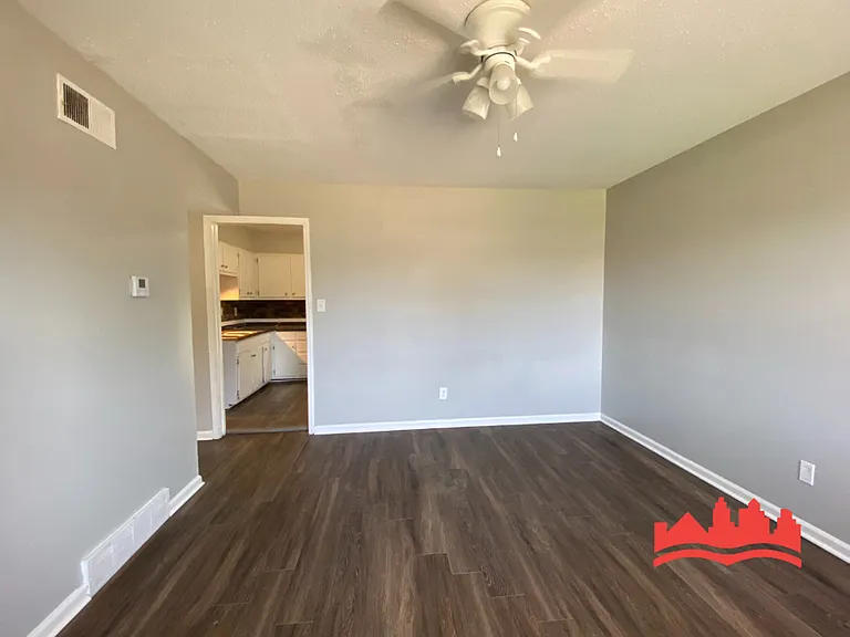 4016 Trevathan Cir — Photo 6